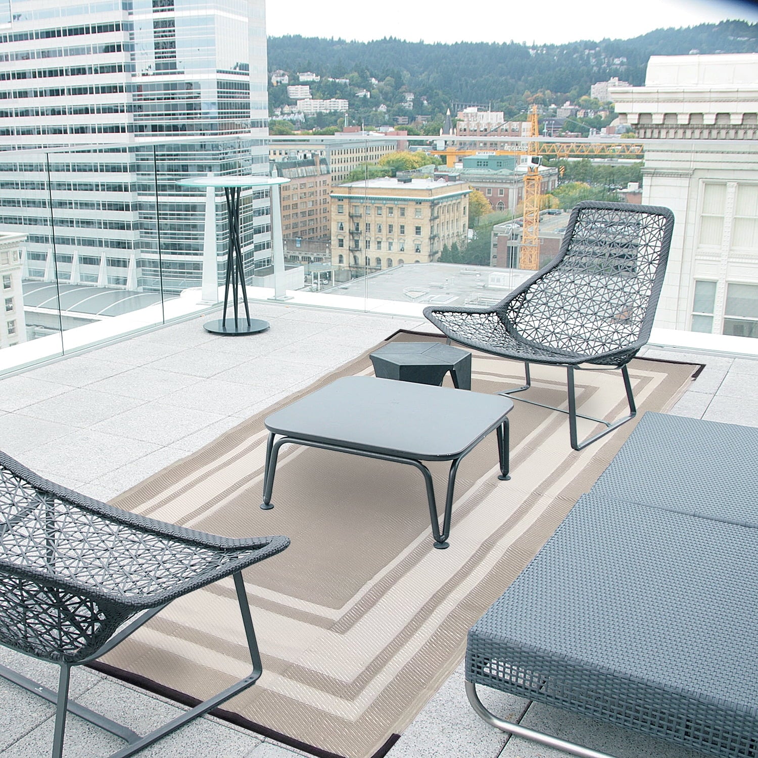 Outdoor Plastic Waterproof Rug 5'X 8' for Patio, Porch, Deck, Backyard, Balcony, Reversible, Geometric